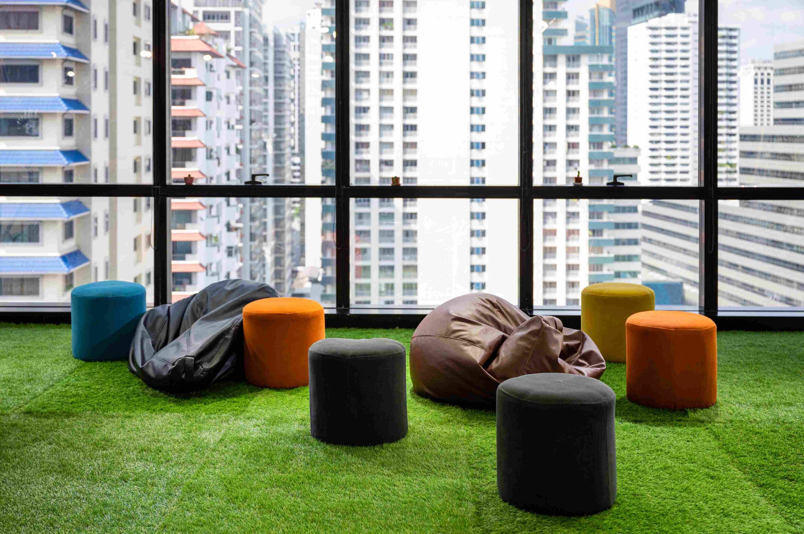 cesped-artificial-interior alfombras-cesped piso-de-cesped cesped-artificial-pared